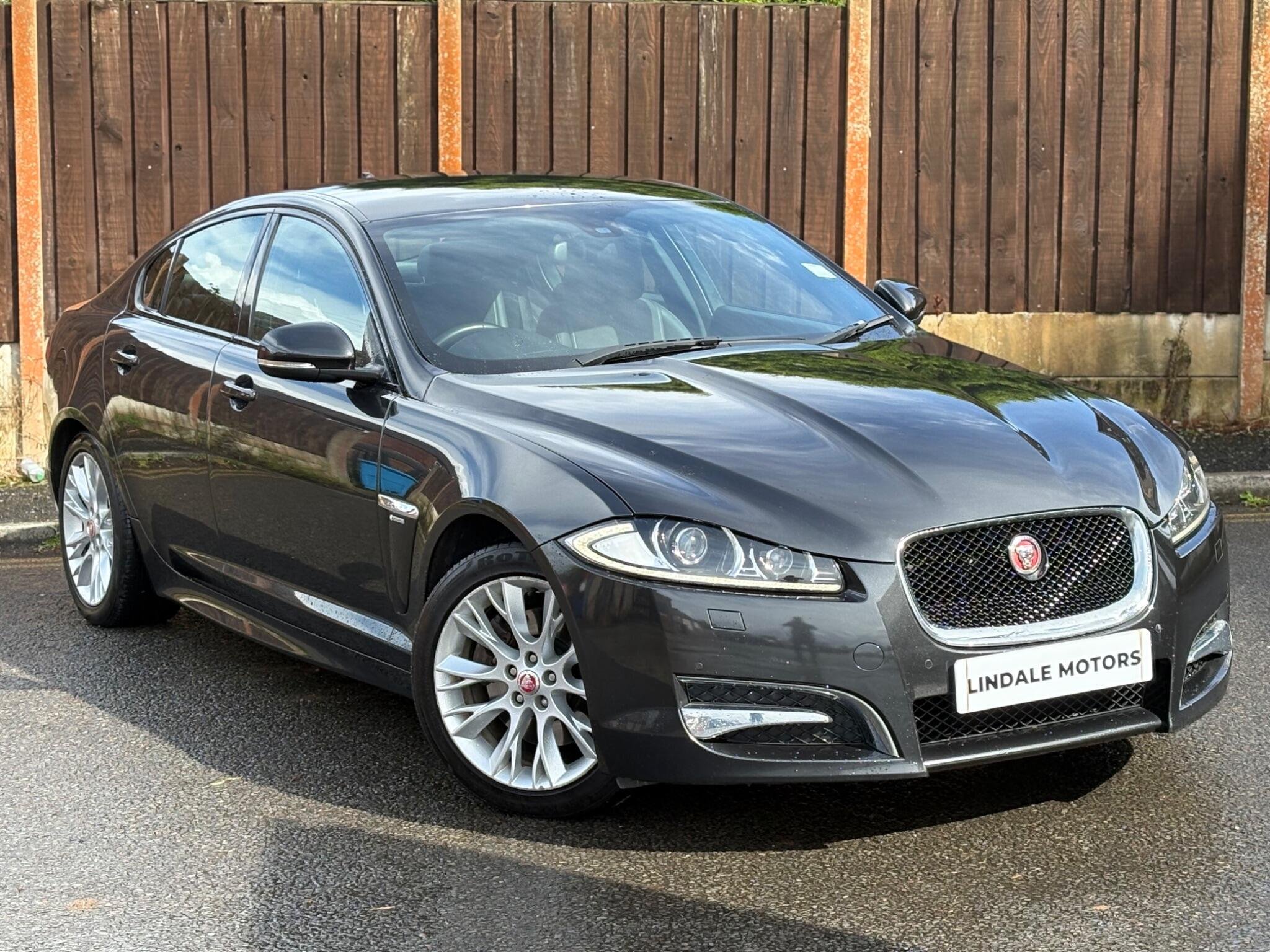 2014 Jaguar XF